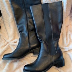 Wide calf riding boots